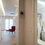 Minimal Palace *